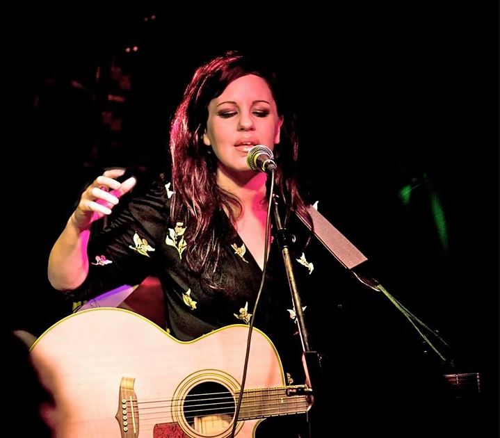 Sarah Gillespie